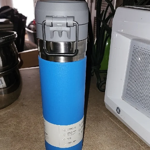 Stanley Blue and Gray Insulated Travel Bottle - Picture 4 of 4